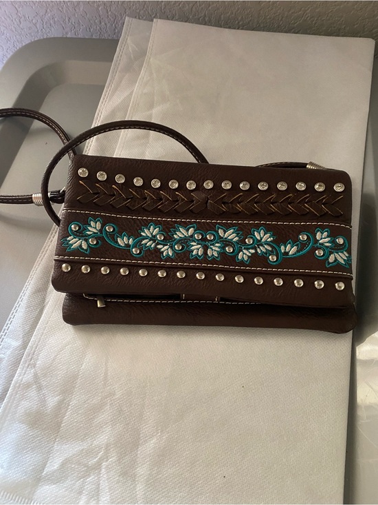 The Unbranded Brand Handbags - Faux Leather Purse Bag Wallet With Zip Pockets Rhinestones Embroidery crossbody